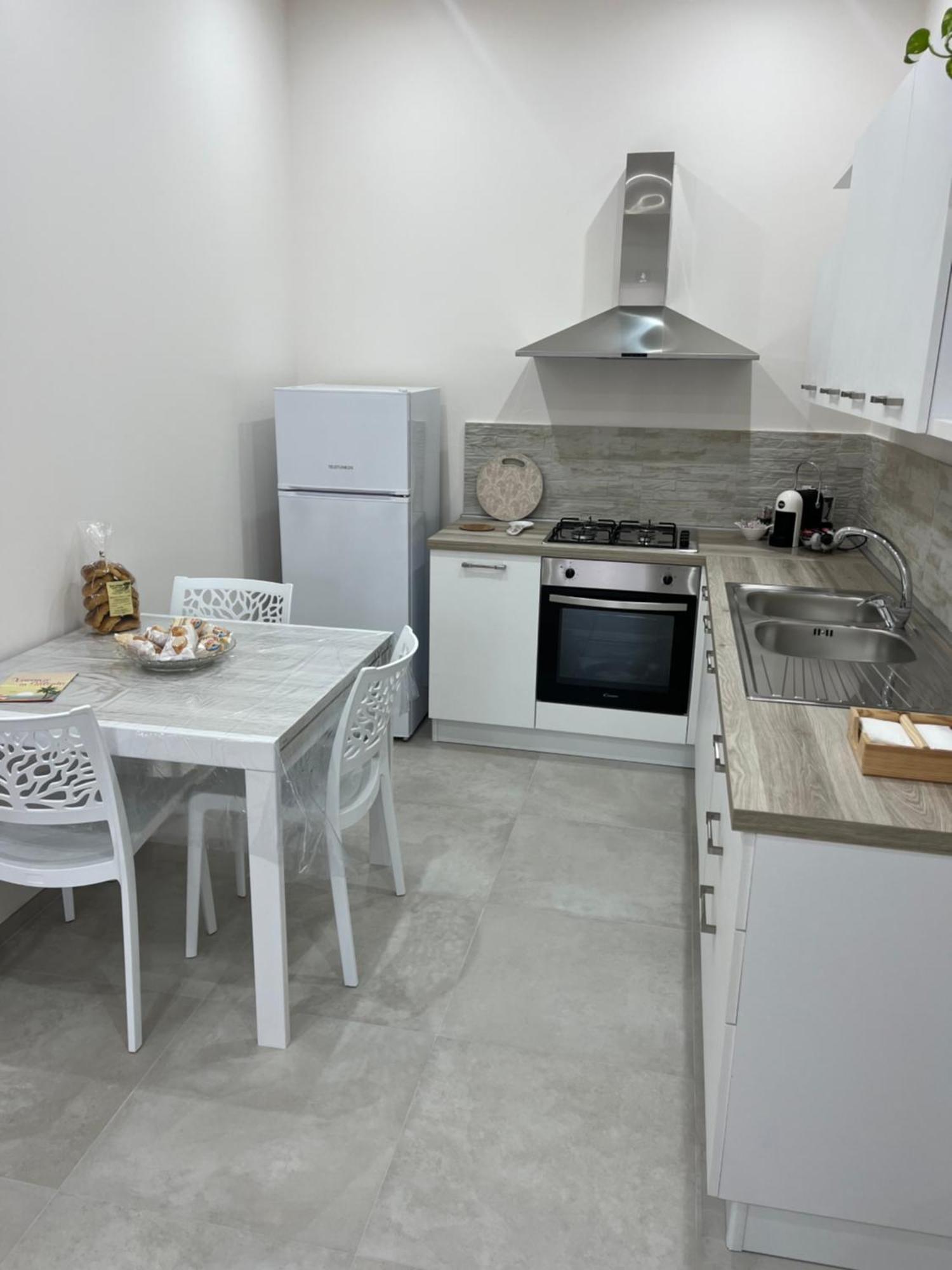Case Vacanze Lulu Secli Exterior photo